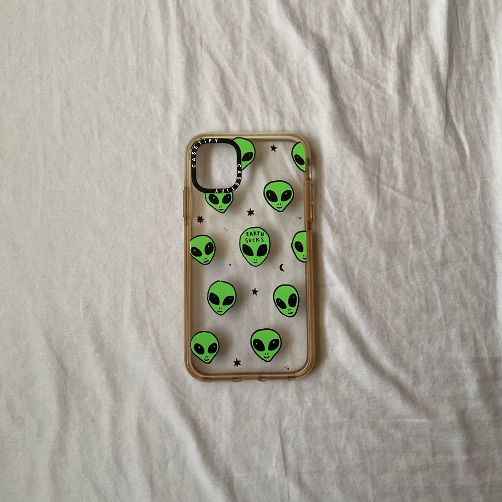 casetify alien iphone 11 case